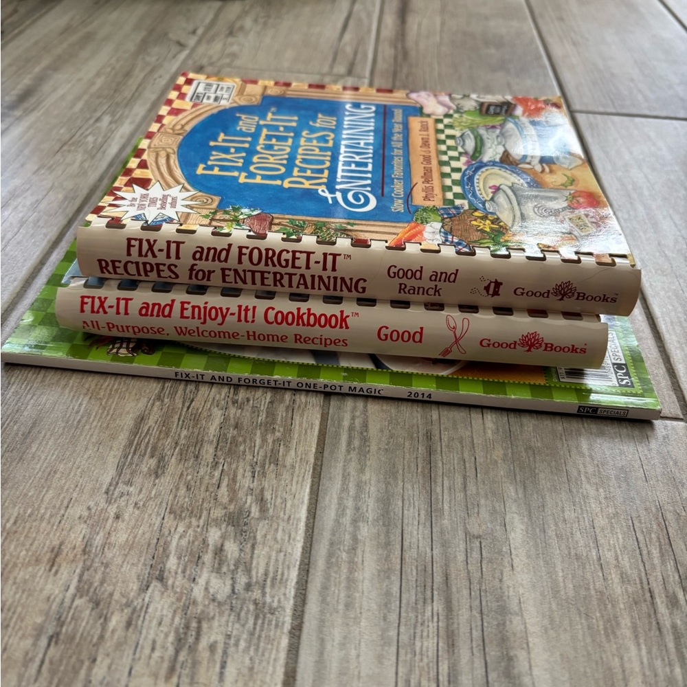 Fix-It and Forget-It Cookbook Set - Multicolor